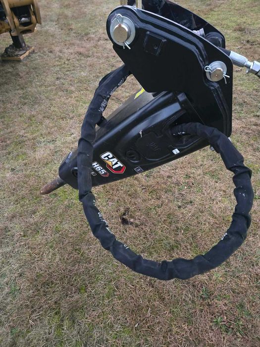 MŁOT hydrauliczny  CAT H65s
