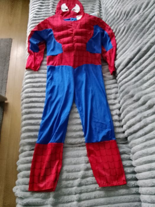 Sprzedam strój karnawałowy Spider Man