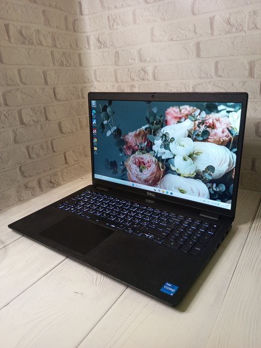 Ноутбук Dell Latitude 3520 I5-1135G7 підсвітка клавіатури