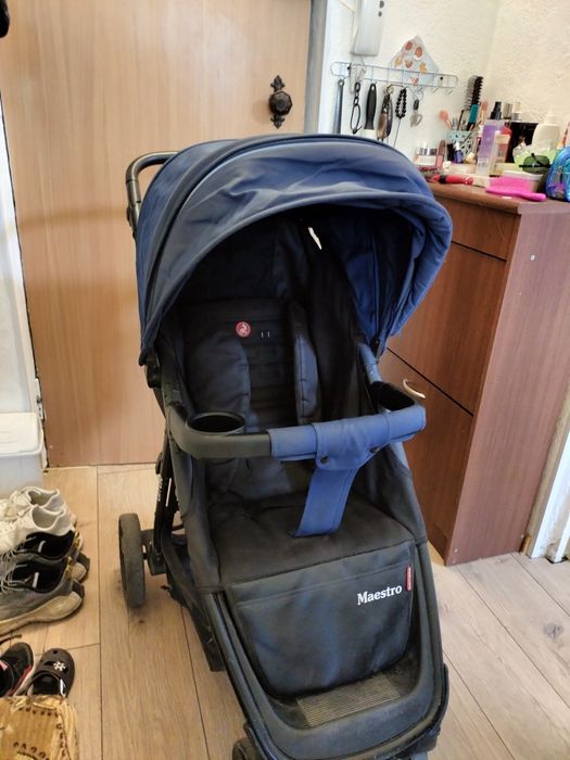 Коляска прогулочная