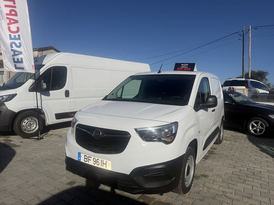 Opel Combo 11/2023 novo motor Iva incluido no Preço