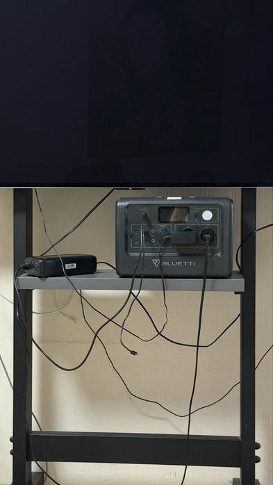 Bluetti EB70 зарядна станція
