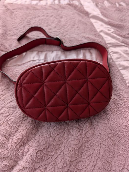 Сумка на пояс Stradivarius