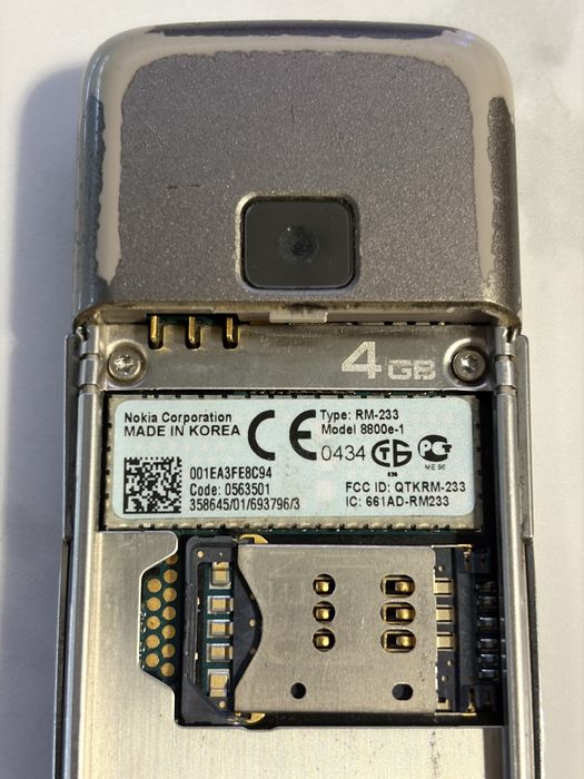 Nokia 8800 carbon 4gb