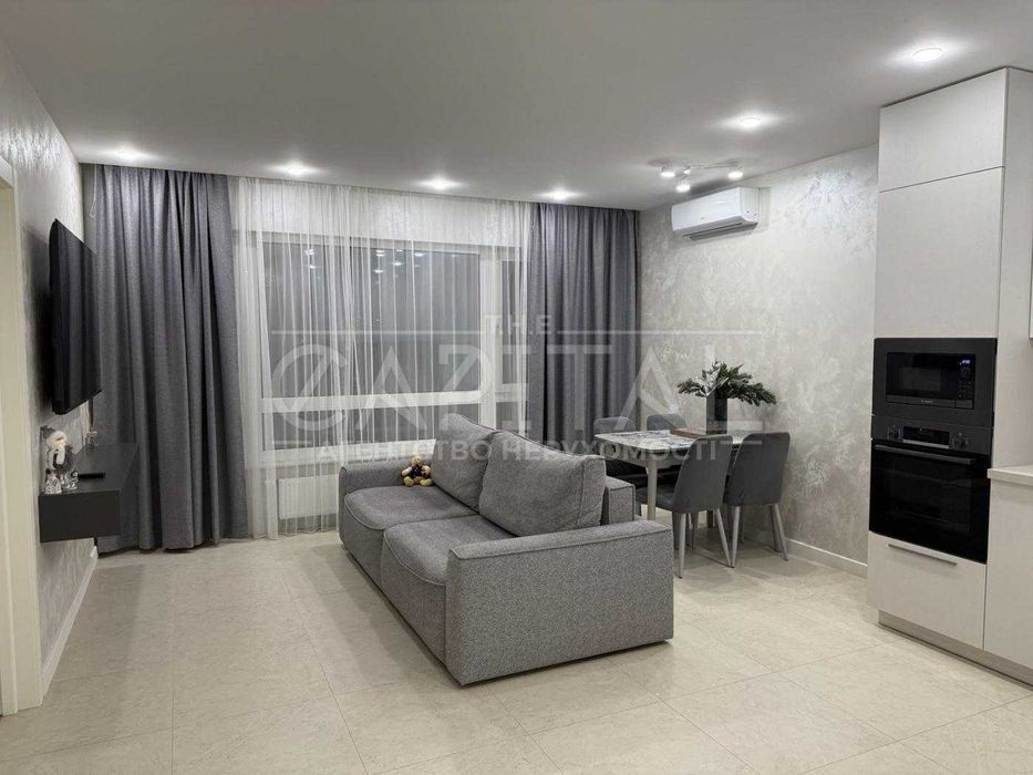 Оренда сучасної 2-кім квартири 80м2 Голосіївська White line