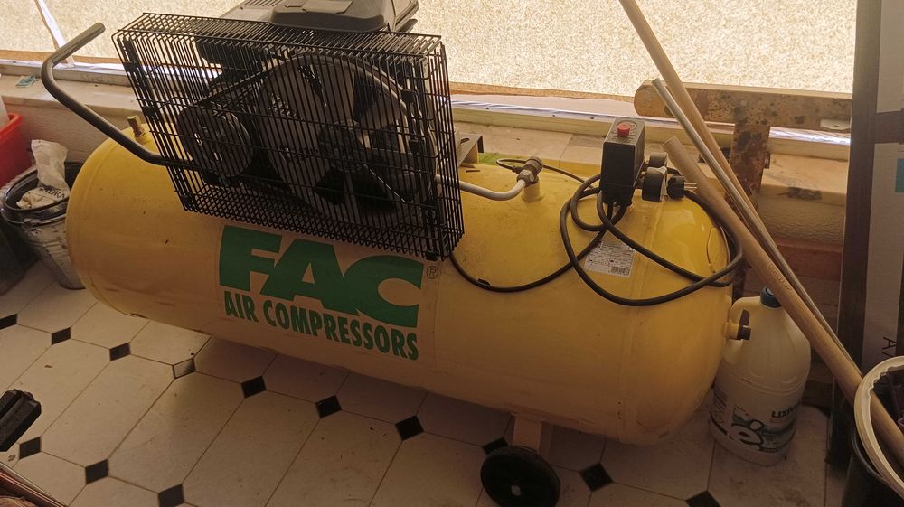 Compressor 200L FIAC * Novo