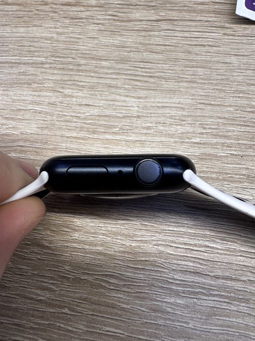 Продам apple watch 9  45mm