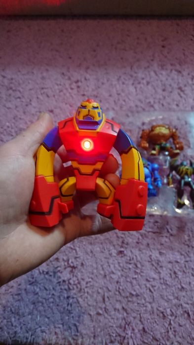 Іграшки Бен 10, герої мультсеріалу Ben 10