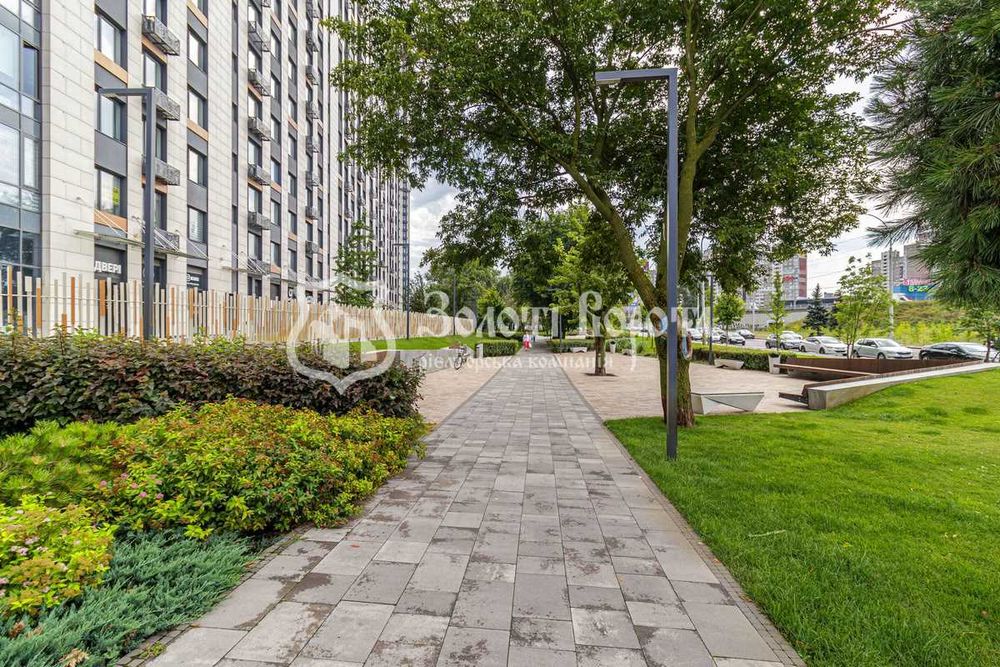 ЖК Метрополіс. Квартира з незакінченим ремонтом в зданому будинку!