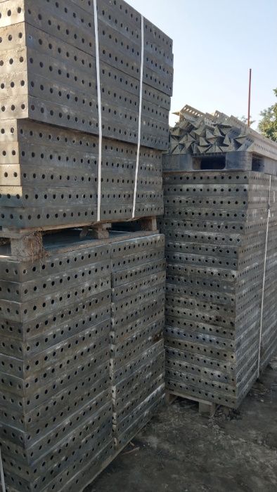 Tekko szalunki Minibox ok260m2 pionbox
