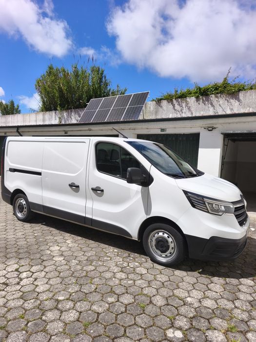 RENAULT TRAFIC Phase lll 2.0 blue DCI 130cv L2H1 IVA DEDUTÍVEL