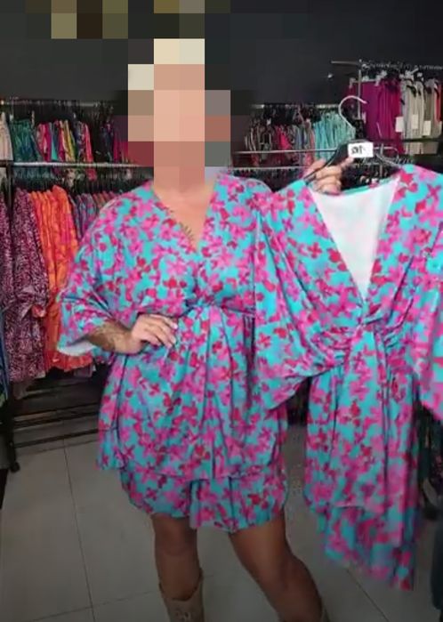 Sukienka krój nietoperzowy