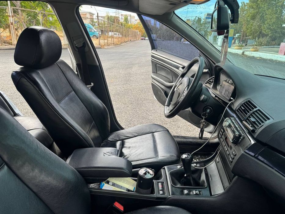 Продам автомобиль BMW e46
