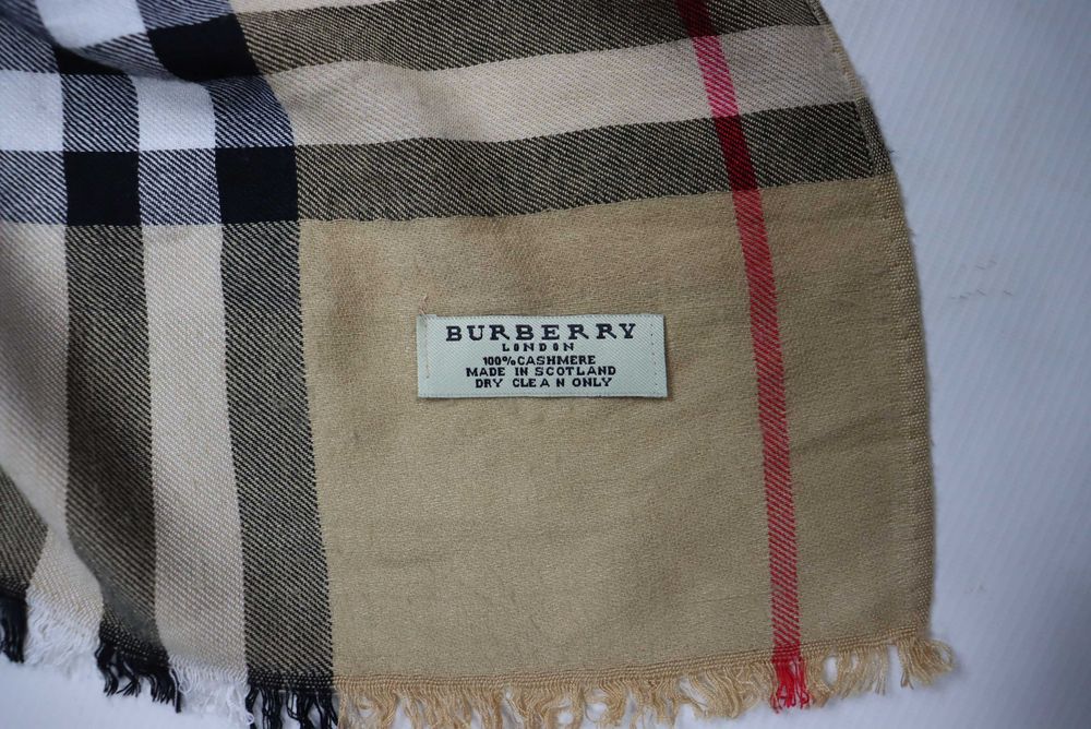Burberry kaszmirowy szal.