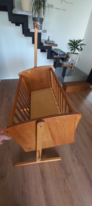 Berço em madeira recem nascido