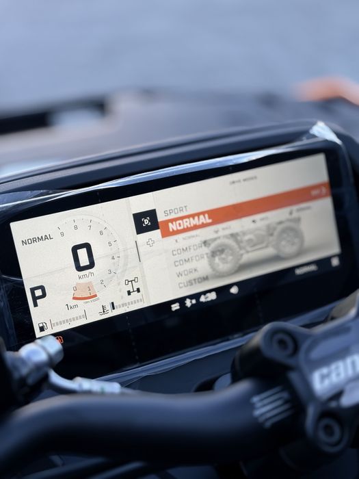 НОВИЙ Квадроцикл BRP Can am Outlander 1000 XT-P with Smart Shocks