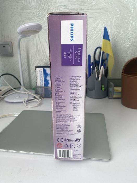 Фен-щітка PHILIPS EssentialCare HP8662/00 800W (майже нова)