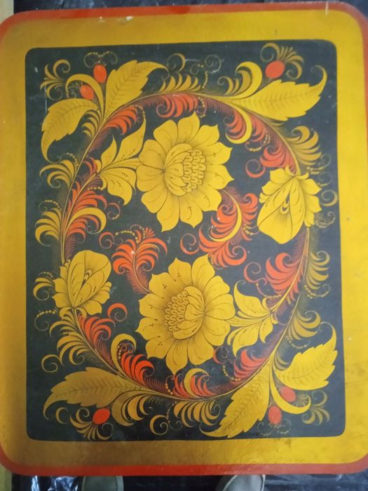 Журнальний, кавовий столик.