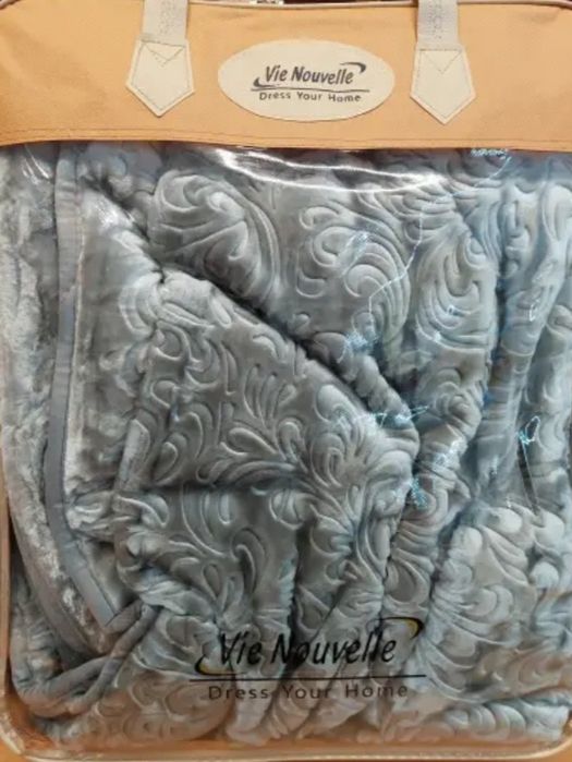 Велюровый плед Vie Nouvelle двухсторонний 200х240 з тисненням