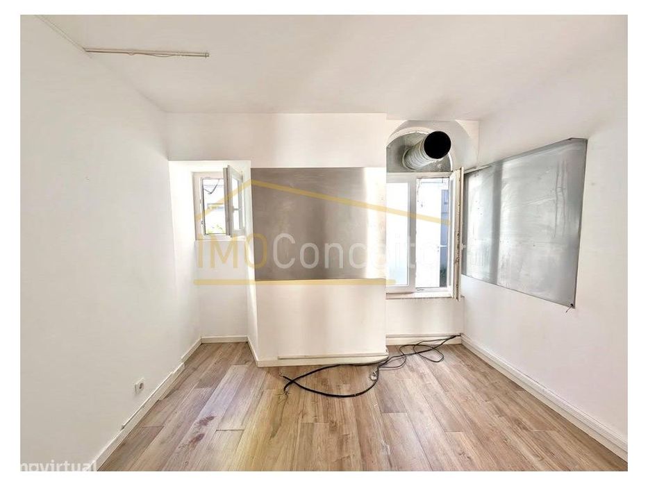 Loja/ possibilidade de afectação p/ habitação II Torres Novas