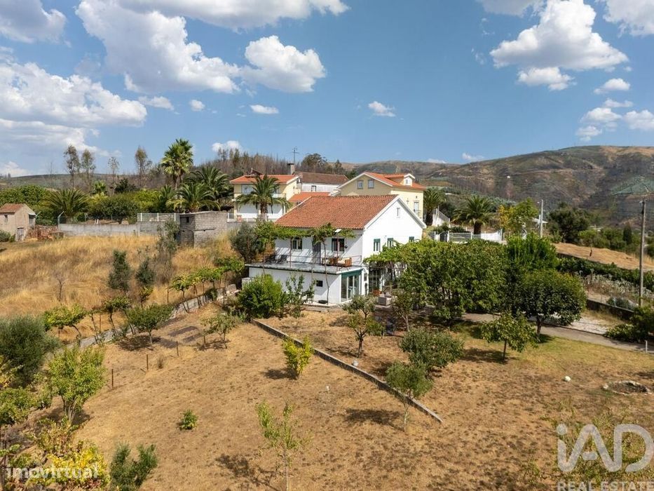 Moradia isolada em Cerdeira e Moura da Serra de 94 m2