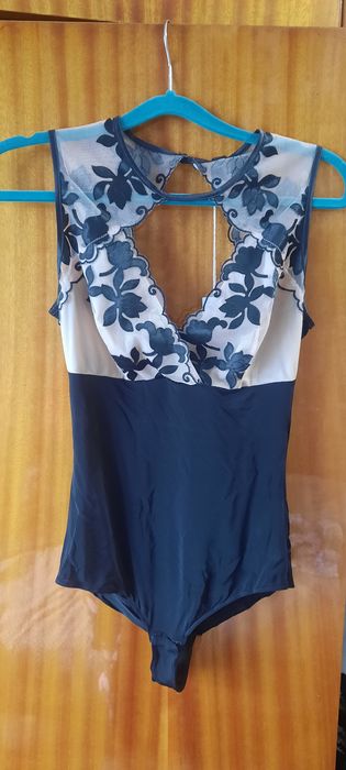 Боді м calzedonia