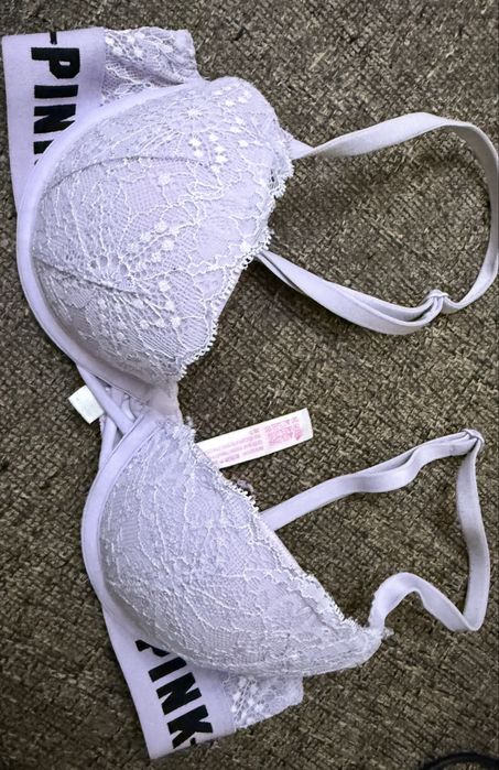 бюстгальтера Victoria's Secret PINK 70B