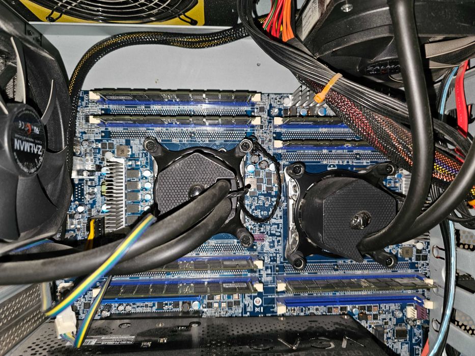 Lenovo LGA 2011 / 2x Xeon E5-2630L / 112GB RAM / GTX 980 Ti (6GB)