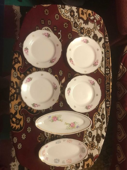 Тарілки,блюдо,оселедниця