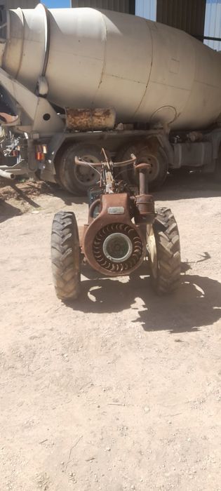 Vendo trator landini