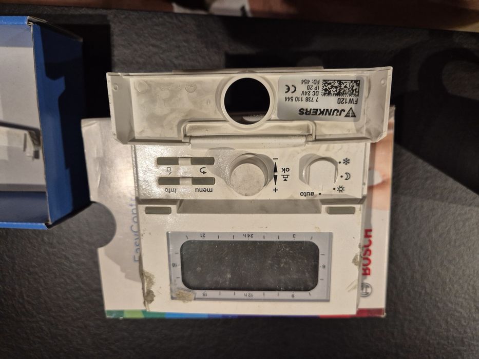 Termostat pogodynka FW 120 do pieca Junkers Bosch