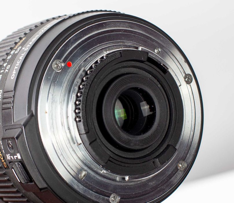 Objetiva Sigma 55-200mm AF com establizador para Nikon digital