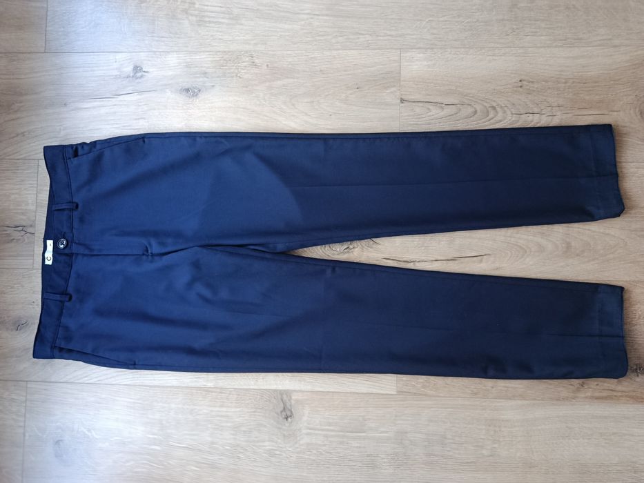 Granatowe spodnie garniturowe Cubus r.164