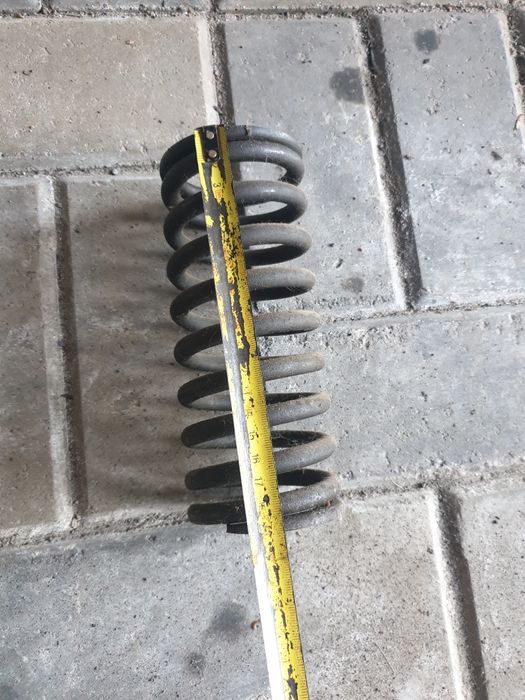 Продам пружины новые