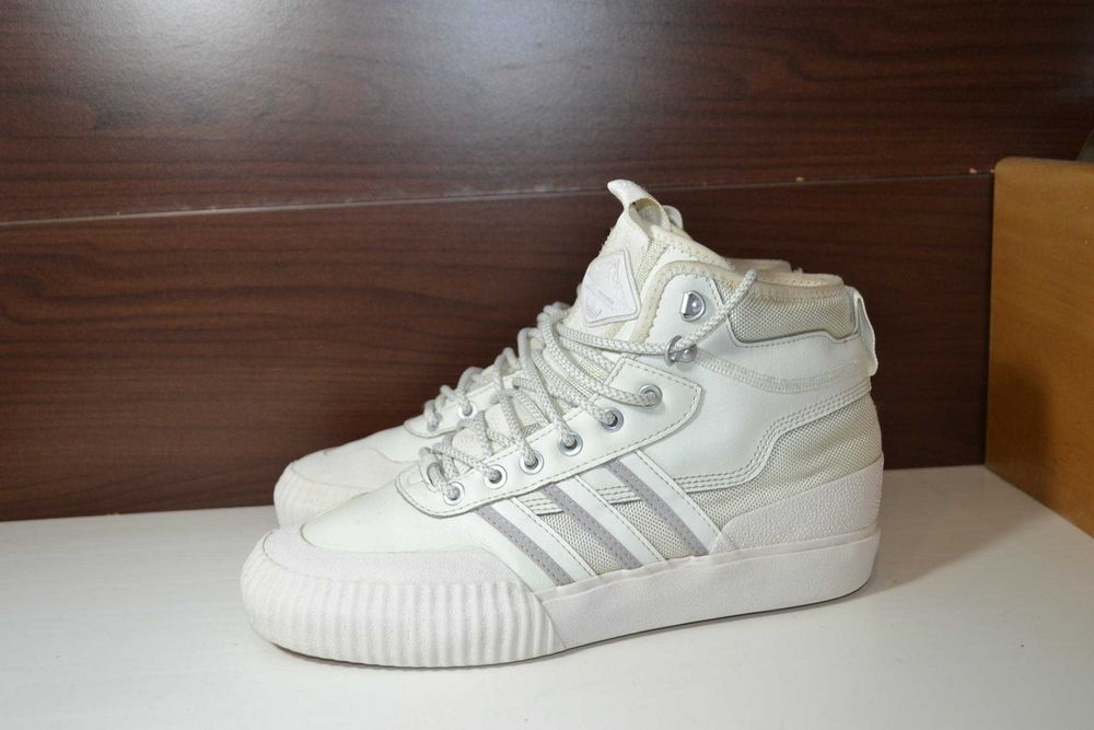 adidas akando atr 42-42.5р кроссовки хайтопы зимние ботинки оригинал