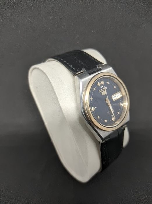 Zegarek Seiko 5 zegar z Iranu