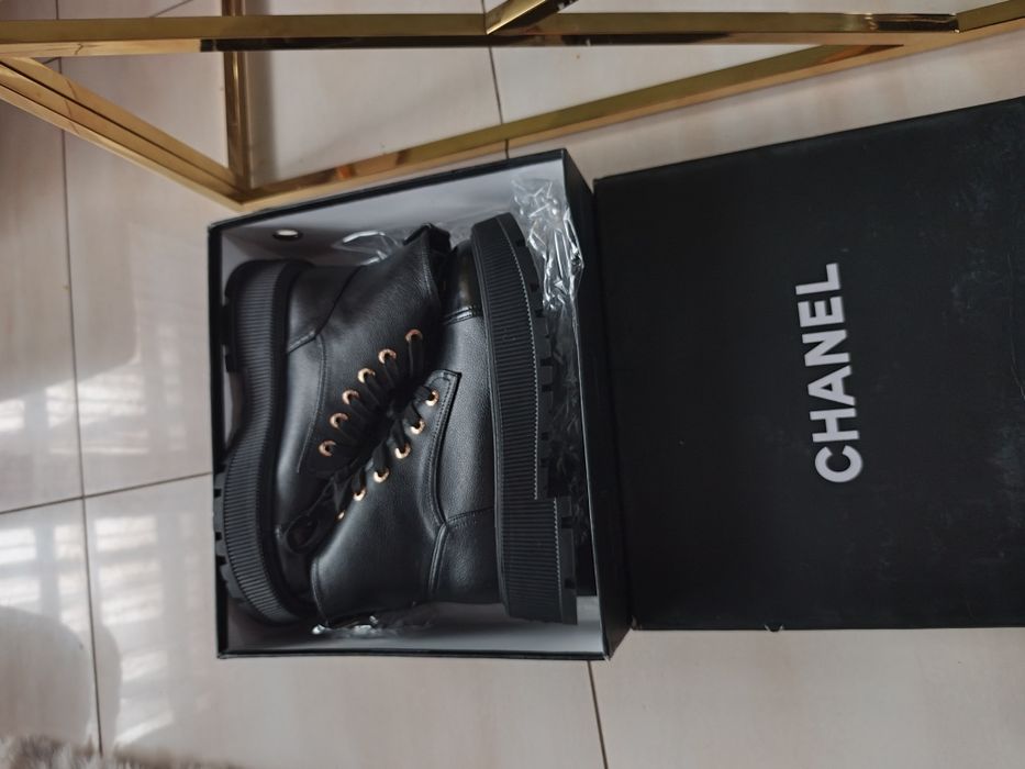Buty CHANEL rozmiar 40 nowe