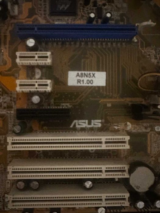 Płyta główna ASUS  A 8 N5X - opis