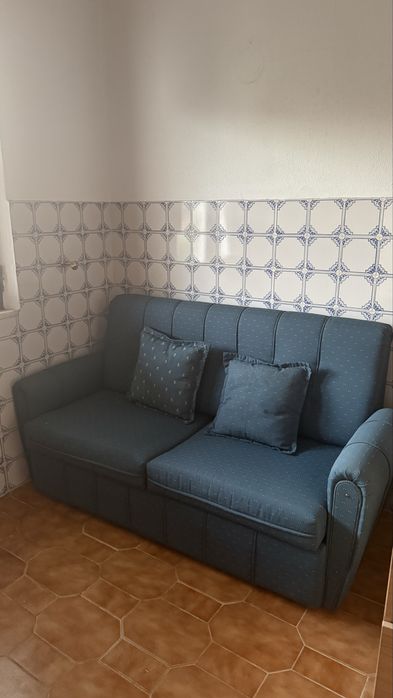 Sofá-cama.