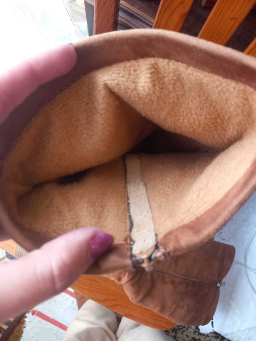 Bota Castanha com Pelo