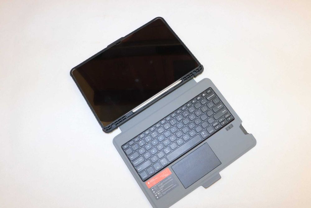 Samsung galaxy tab s7 FE tablet  jak nowy  SM-T733