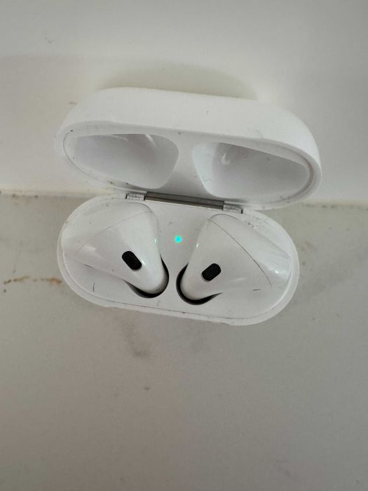 Apple AirPods 2 gen. | etui Lightning | oryginalne