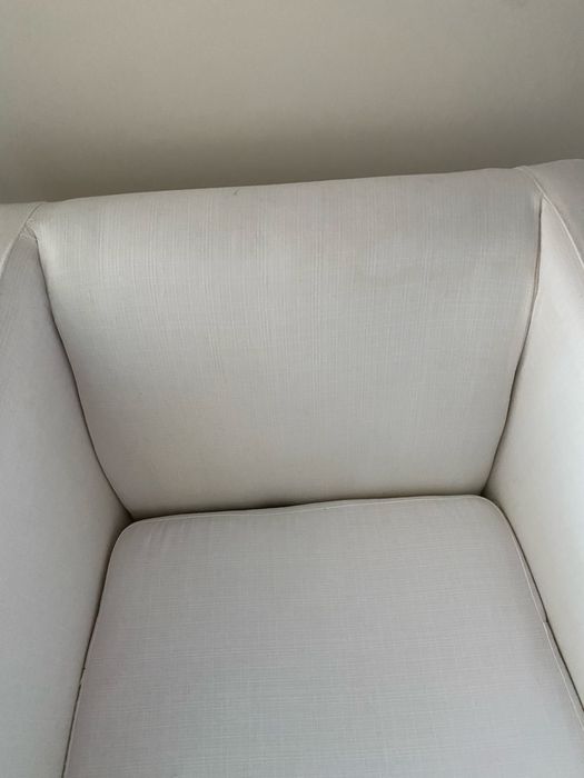 2 sofas individuais Ikea