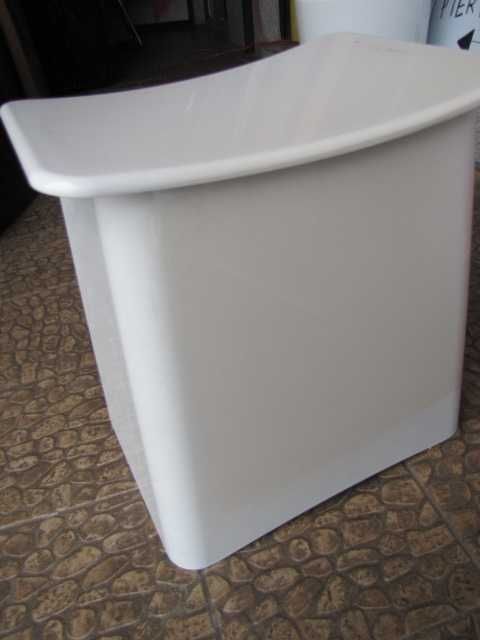 Kosz na pranie z siedziskiem do łazienki WENKO