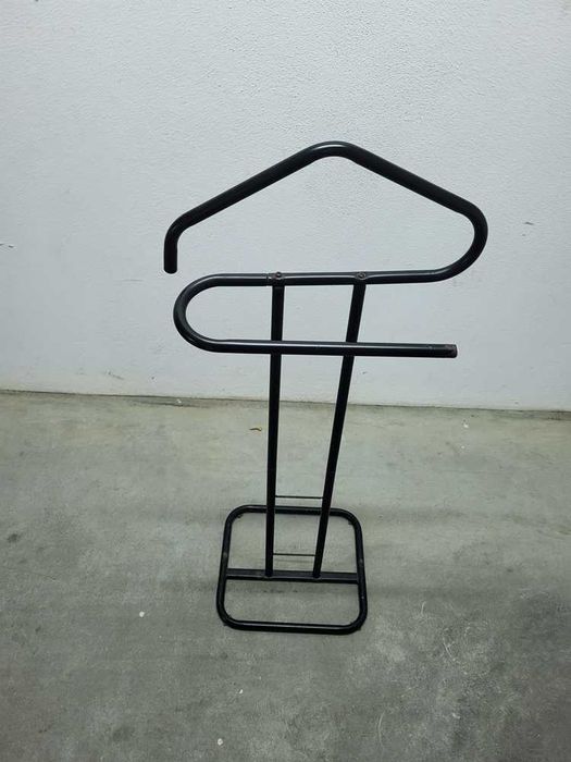 Cabide de Pé em Metal