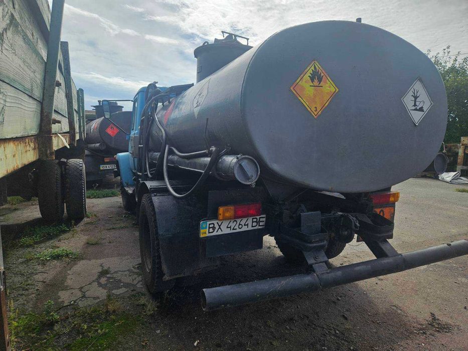 Автомобіль ГАЗ-3307 (паливозаправник)
