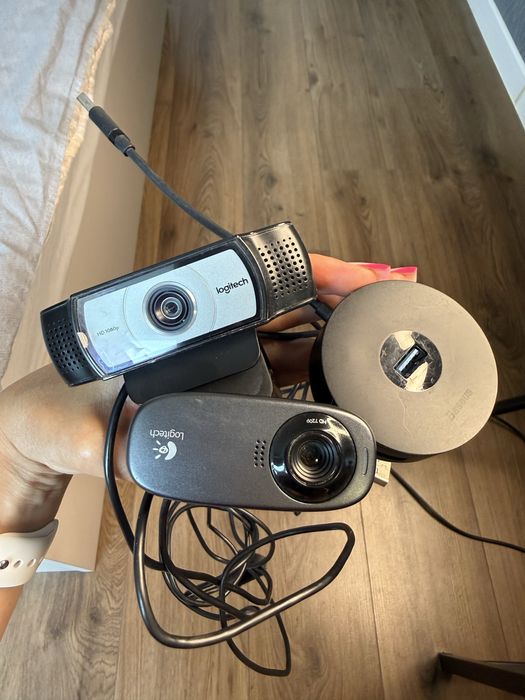 Logitech C930e HD и HD C310 та USB-хаб