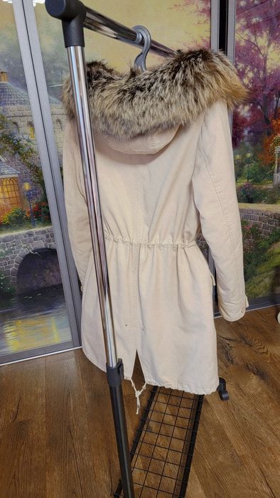 Продам парку женскую Италия