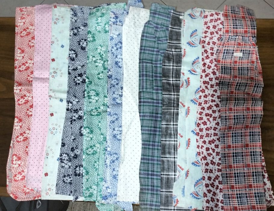 Aventais em pano de Xita , antigos.