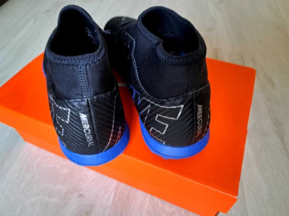 Nike Performance
MERCURIAL 9 CLUB - Korki Turfy 42